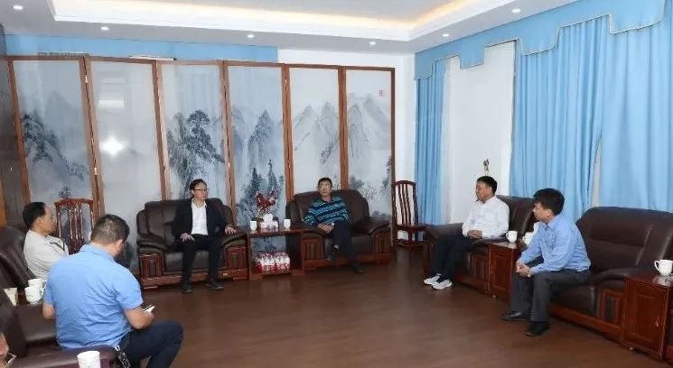 1705652670863406.jpg 海南省總工會到海南礦業(yè)開展新春慰問.jpg