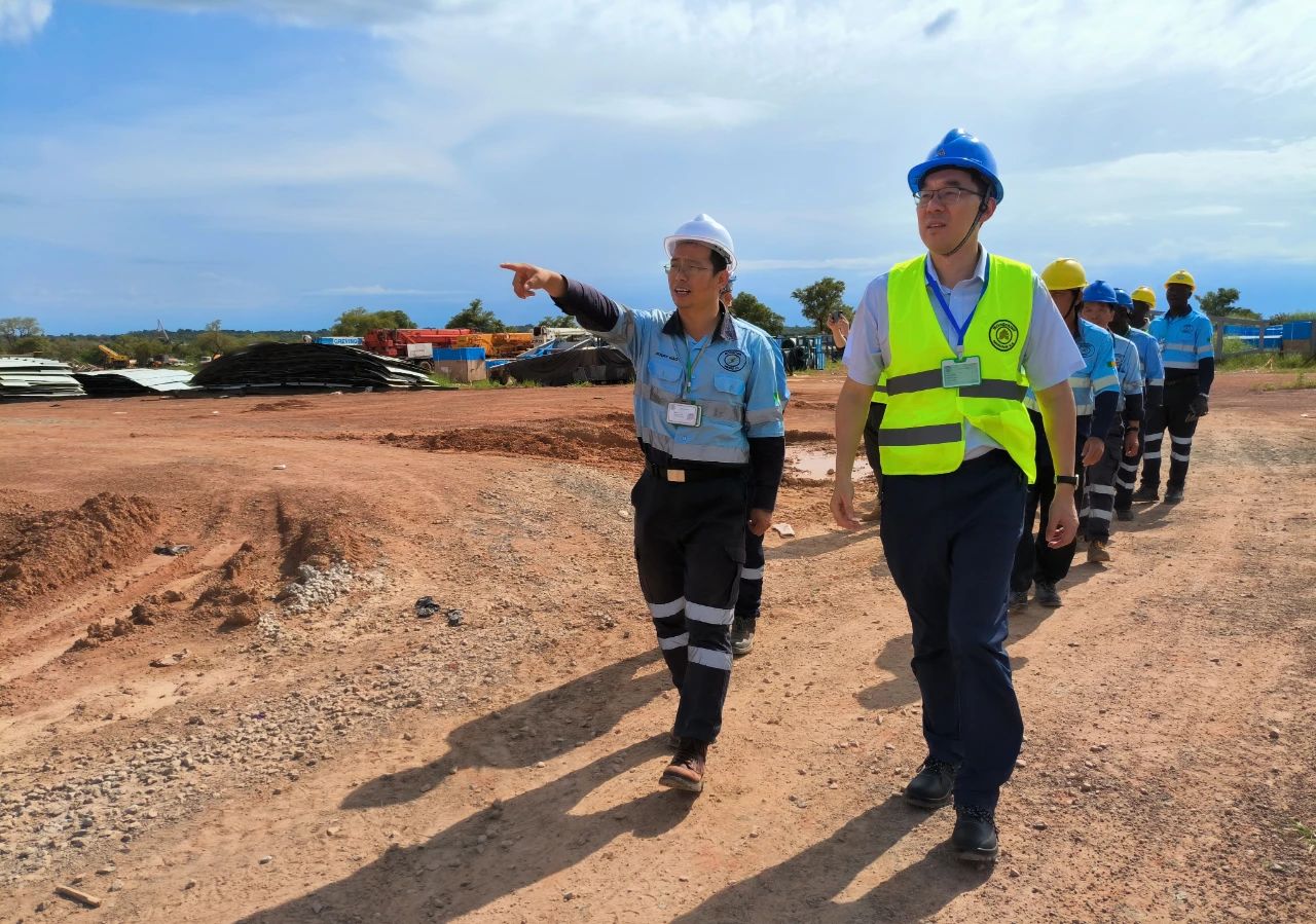 每日經濟新聞：國投證券給予海南礦業增持評級，油氣鐵礦基本盤穩健，鋰資源端投產在即